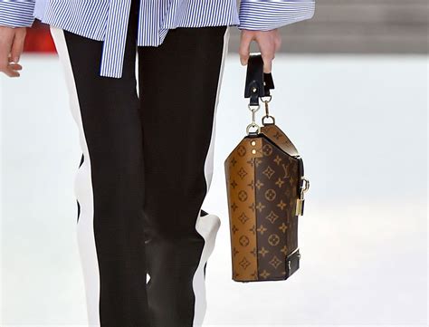 what's in my lv bag 2018|designer of louis vuitton 2018.